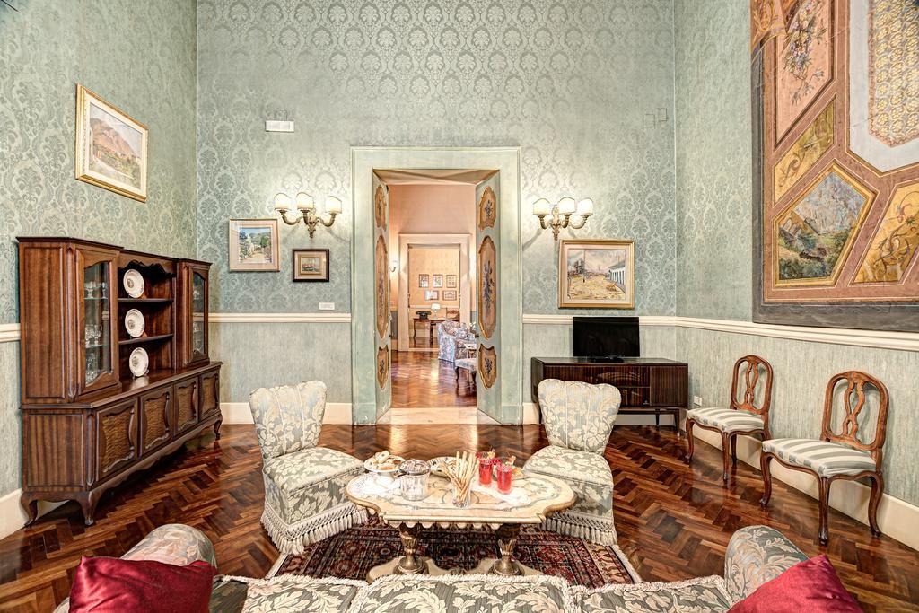 Arthouse Lady Marys Tribunali Luxury Suite Nápoles Exterior foto